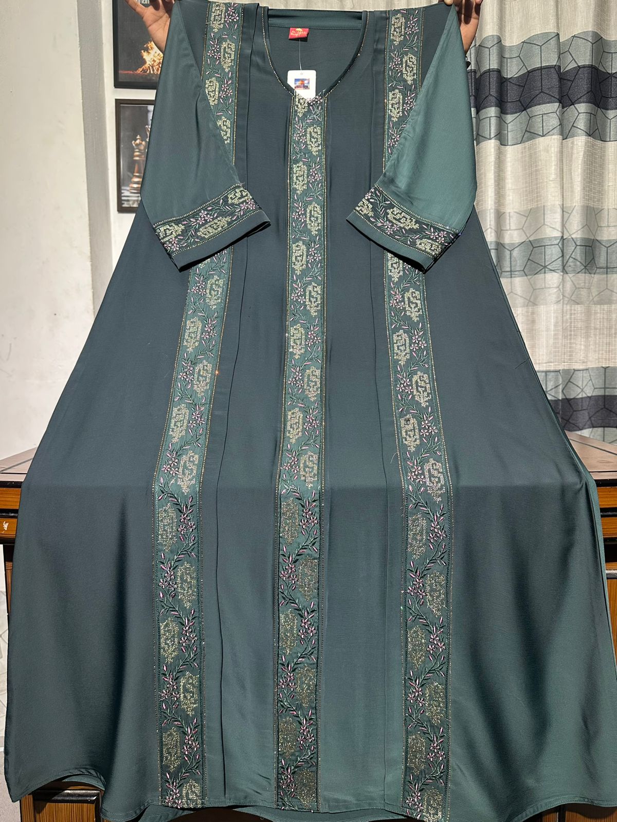 Aligant Embordary 11