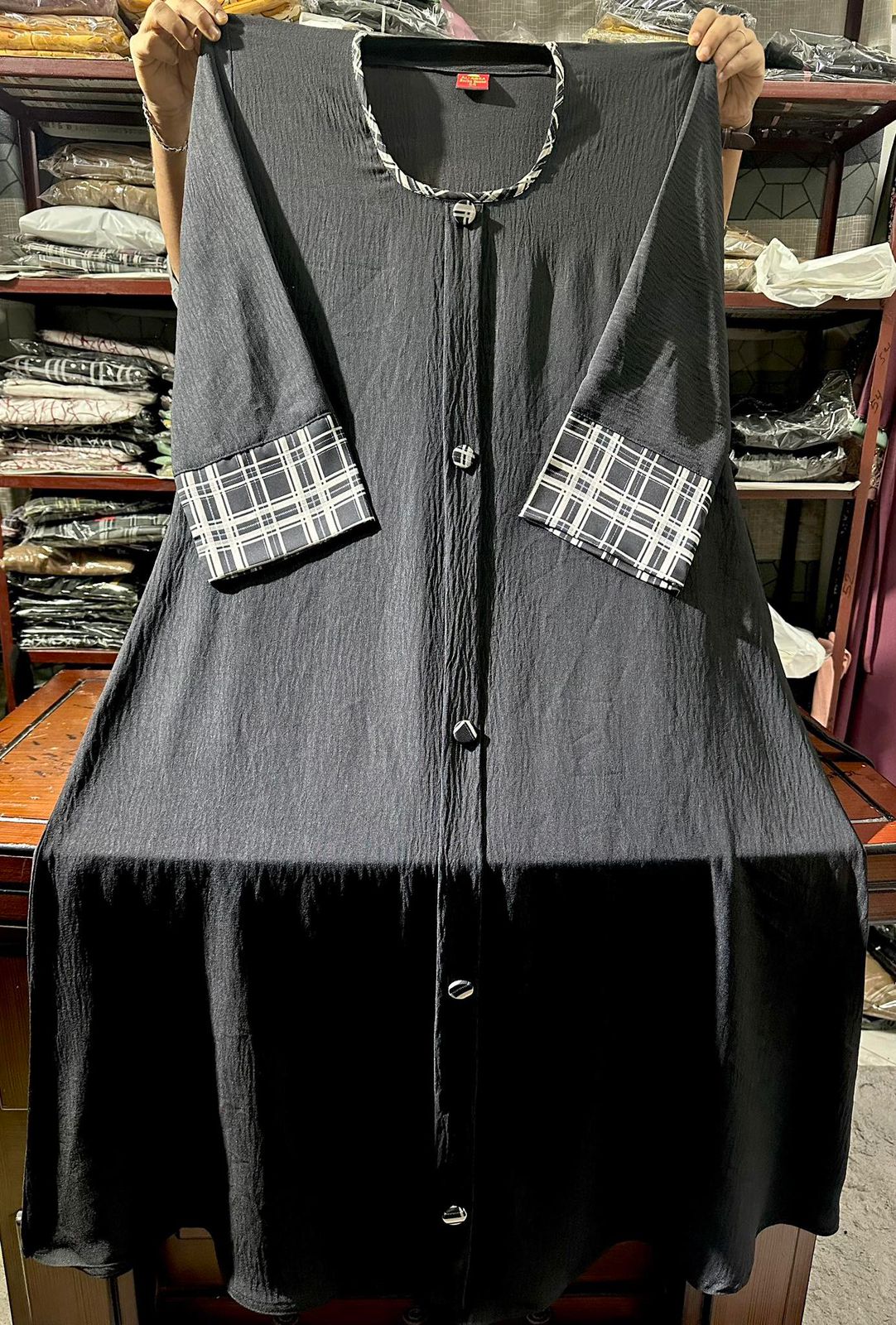 CEY BARBARY COMBAIN 4